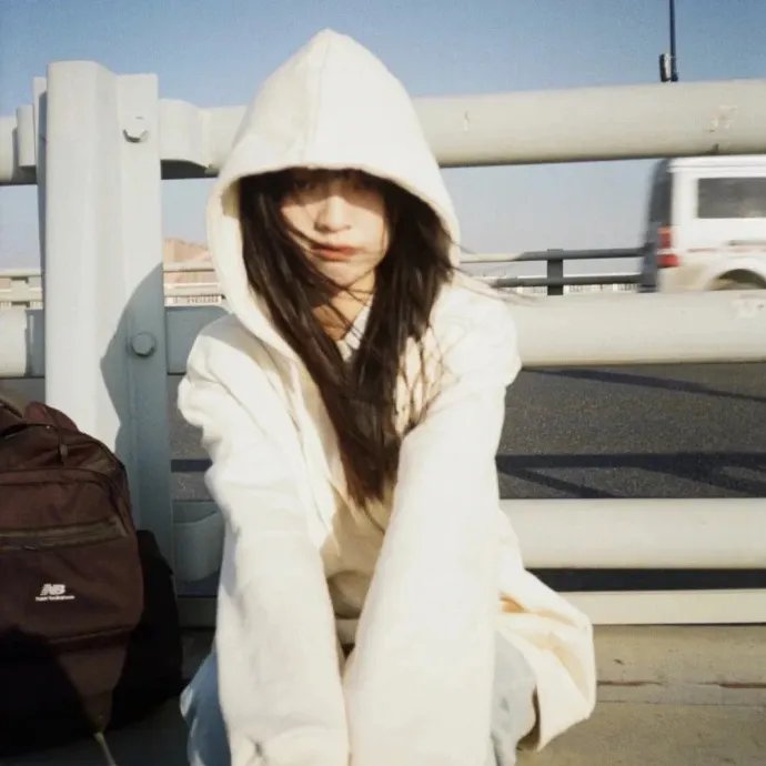 别紧张,我来自未来